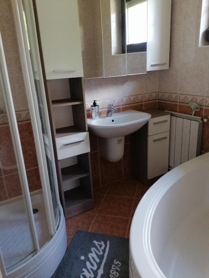Goldenvendeghaz Villa Balatonszabadi Fürdőtelep Dış mekan fotoğraf
